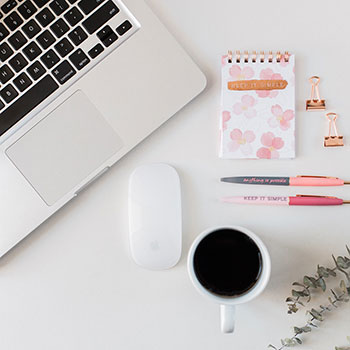 人间狐狸精极品御姐【不骚不要钱】重口玩具自慰流出，骚很骚非常骚 大黑牛炮击现场得拿水盆来接！