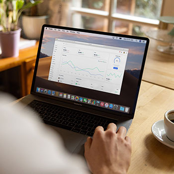 杭州健身反差女【高翊晨】学员私拍福利流出 外表可盐可甜 床上又贱又骚