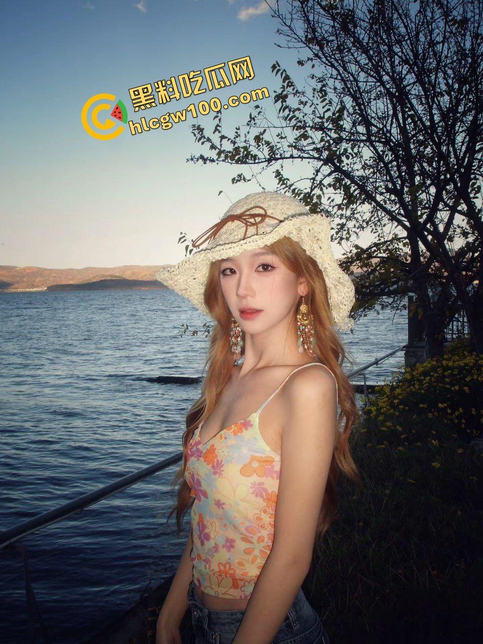 抖音西南科技清纯学生反差骚婊【冒菜女王】约操校外网吧大哥,黑丝骚臀肛塞后怼骚逼!原创独家曝光流出!-2