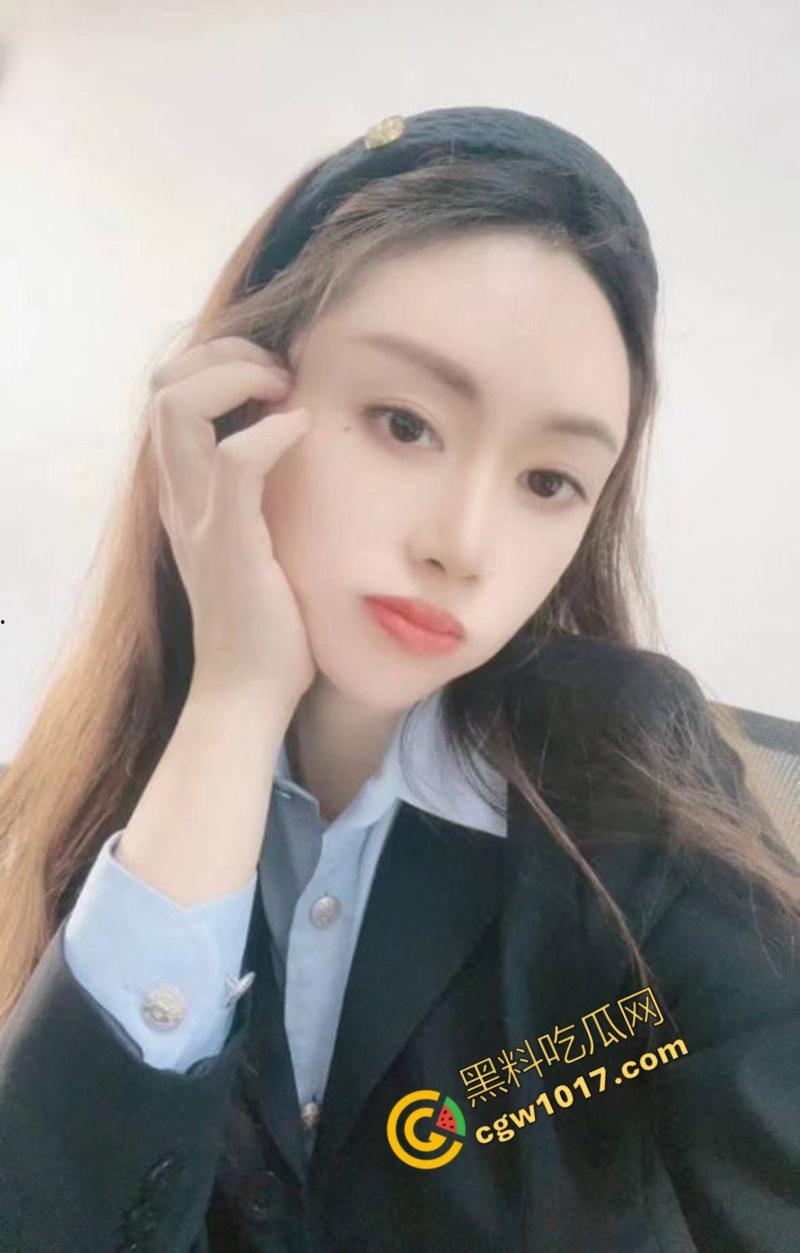 湘西美艳淫娃【宫佳怡】性爱大曝光：迷人巨乳、修长大长腿，深喉口交，猛烈抽插，淫叫连连，分分钟喷发！-1