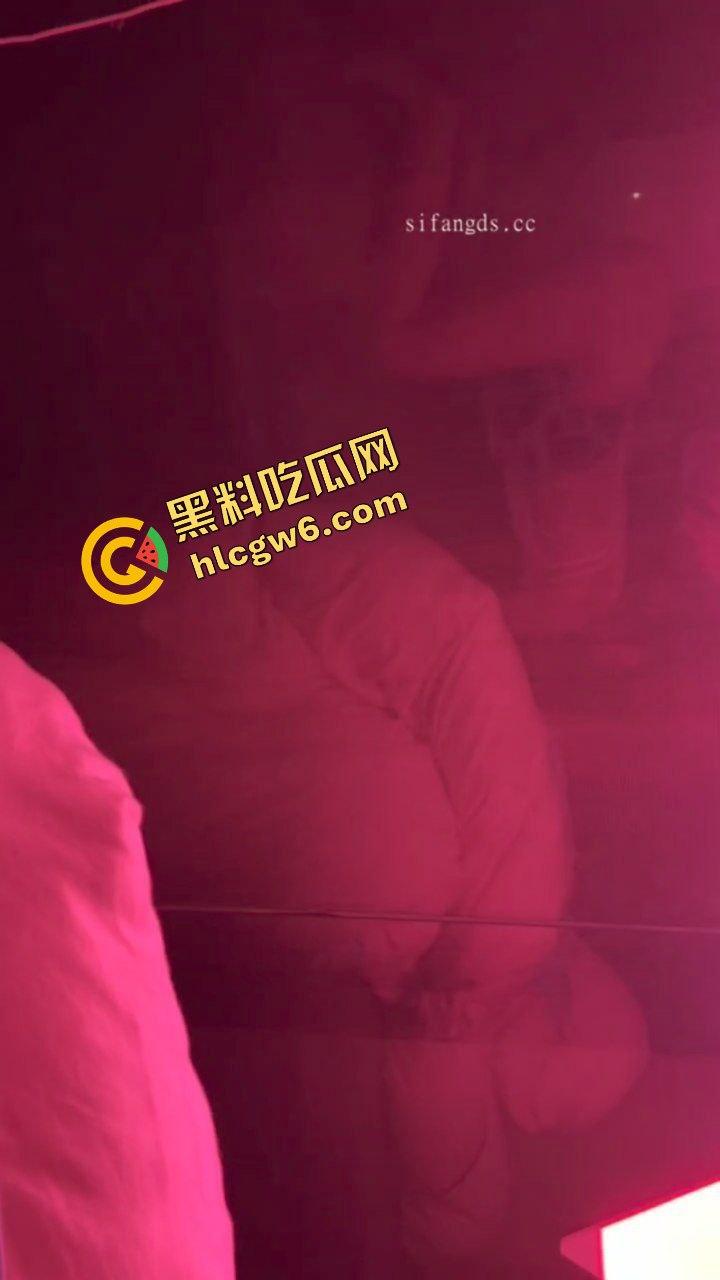 抖音极品超美御姐反差婊网红骚鸡『梨涡姐姐』开盒曝光淫姐 私下与金主激情舔鸡操逼！原创独家流出！-7