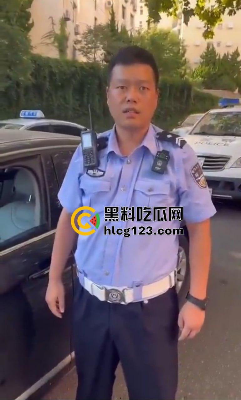 青岛逆行真是人才辈出！路虎女、辅警哥轮番上演，看来考事业编得先学会逆行！-6