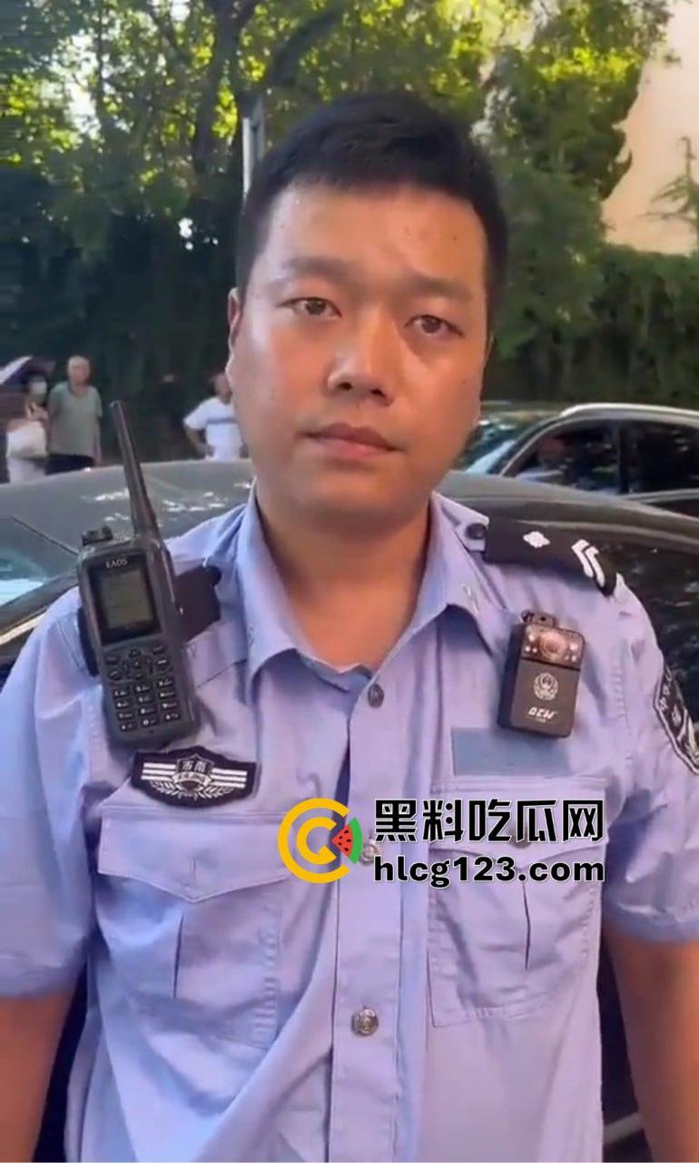 青岛逆行真是人才辈出！路虎女、辅警哥轮番上演，看来考事业编得先学会逆行！-11