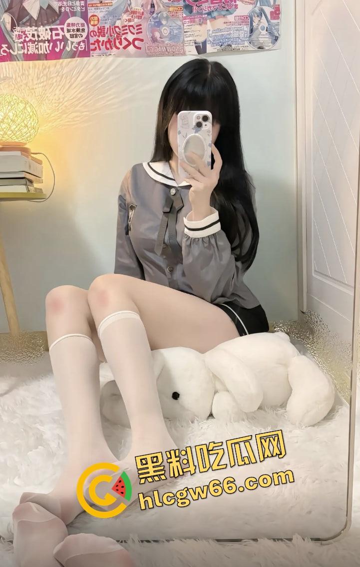 青岛萝莉『小福猫』被金主拽双马尾后入，JK制服诱惑双马尾加攻速，链子拴着叫的跟小猫似的！-14