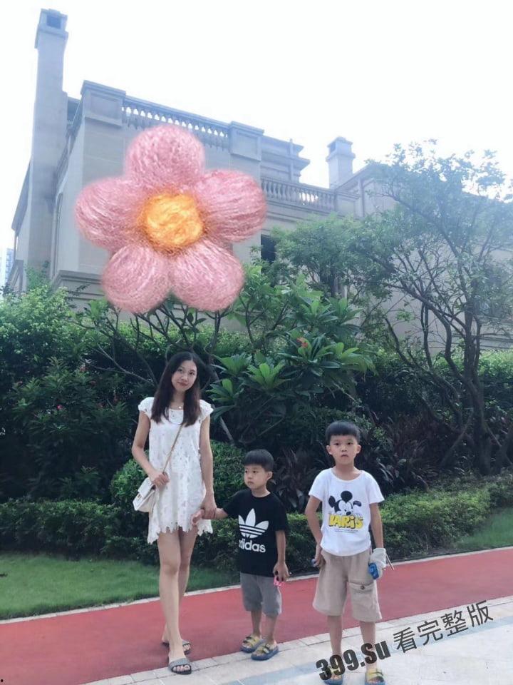 反差人妻母狗出轨 被渣男PUA 大尺度性爱视频流出  大量生活照和结婚照 甚至孕照 通通大曝光-16