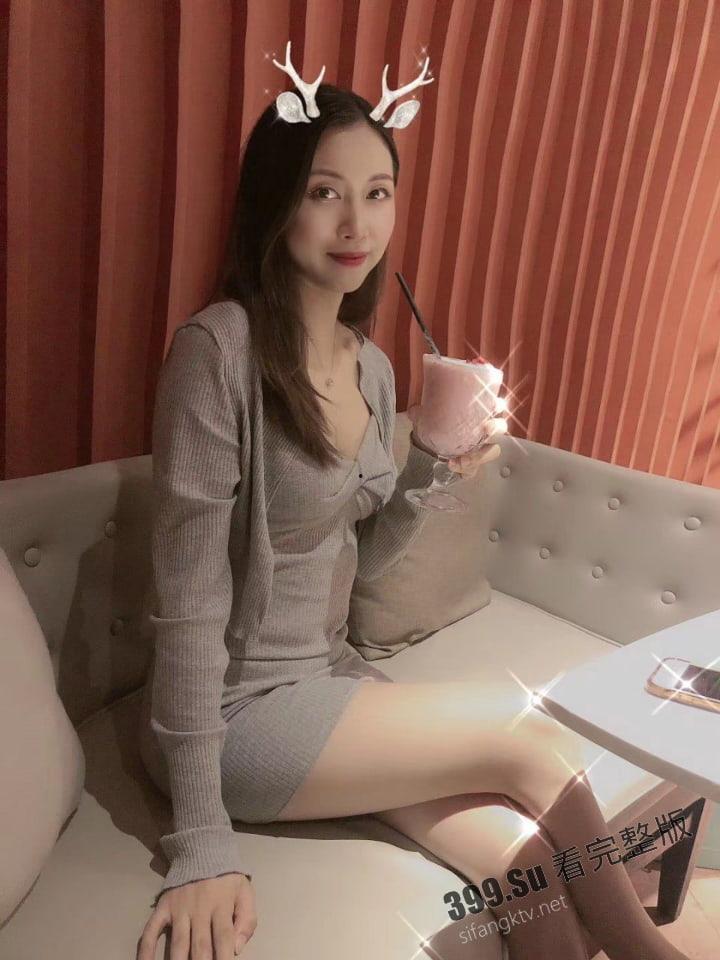 反差人妻母狗出轨 被渣男PUA 大尺度性爱视频流出  大量生活照和结婚照 甚至孕照 通通大曝光-30