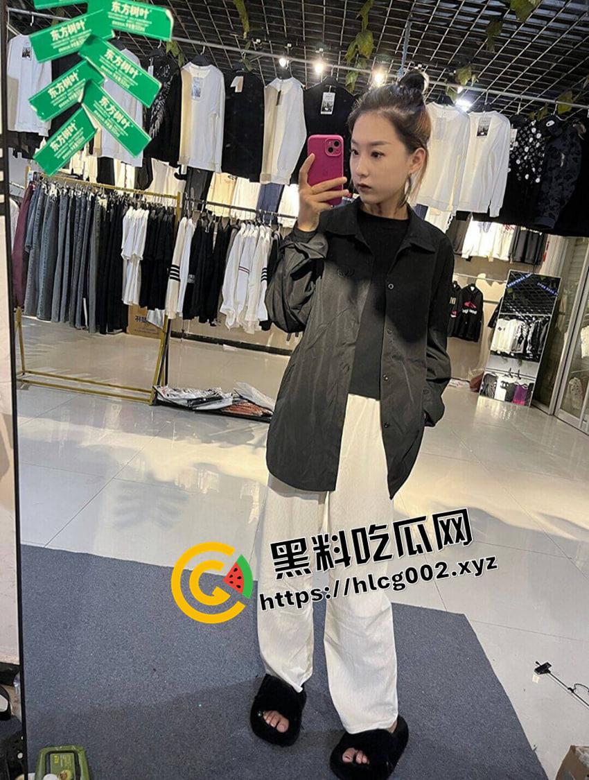 独家爆料东莞第一公交车！常平19岁精神小妹【王博涵】当地精神小伙性玩具 多次堕胎 群p视频流出-4