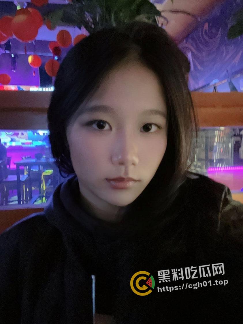 集美大学女大学生重磅流出!冰山御姐的反差另一面 男友视角的粉嫩母狗-14