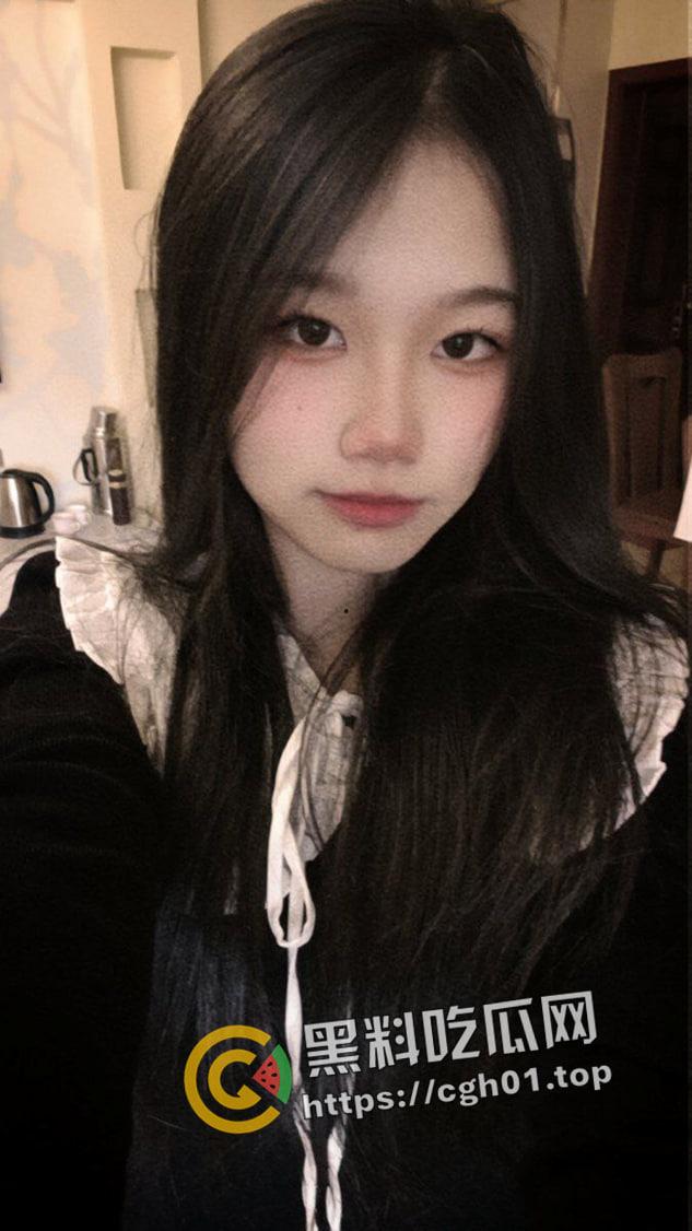 集美大学女大学生重磅流出!冰山御姐的反差另一面 男友视角的粉嫩母狗-17