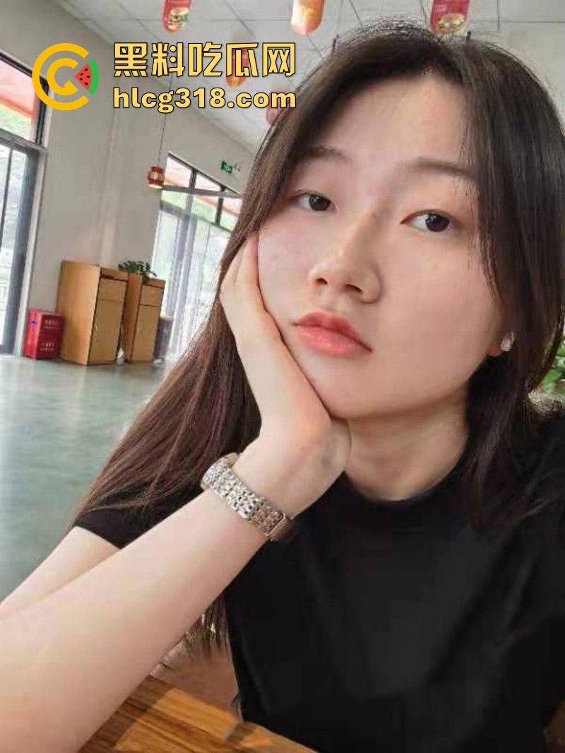 辽宁师范大学【彦雯静】娇嫩玉足玩弄大屌，自拍粉穴抚摸自慰，骚逼湿透淫态毕露！-2