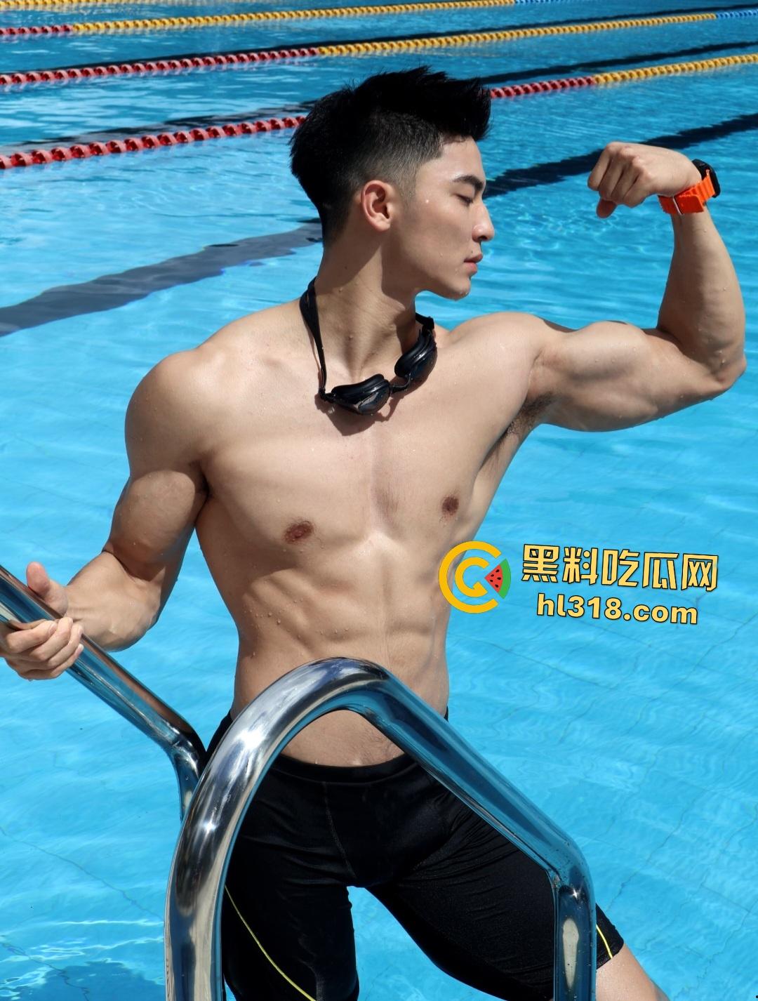 小红书健身博主【Lwench】约炮极品身材富婆，能帮自己舔屁眼，拿钱还有逼操，这神仙操作啊！-2