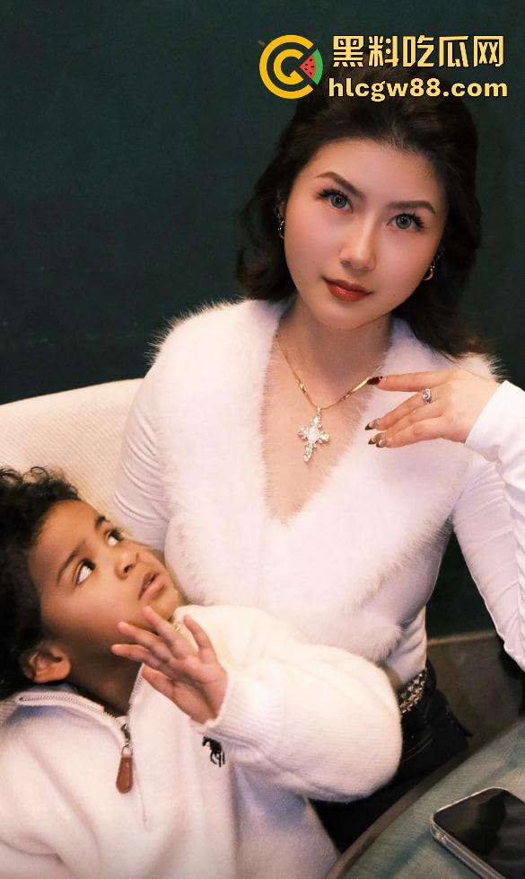 抖音媚黑网红余阿玖黑料翻车！婚前沉迷按摩店，被大黑屌无情爆操征服，早期淫乱史被扒出！-6