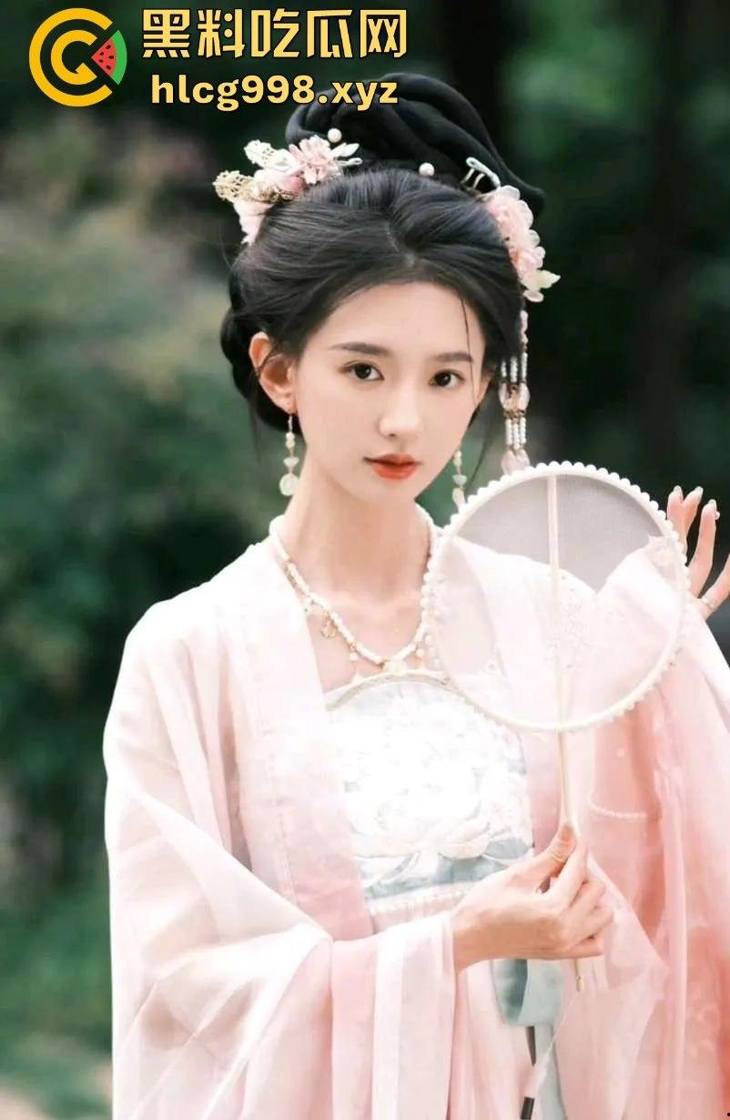 于正新签女艺人『张婉莹』塌房速度惊人!上午签约下午就爆曾在河南当老师做爱视频流出还逼原配打胎!-17