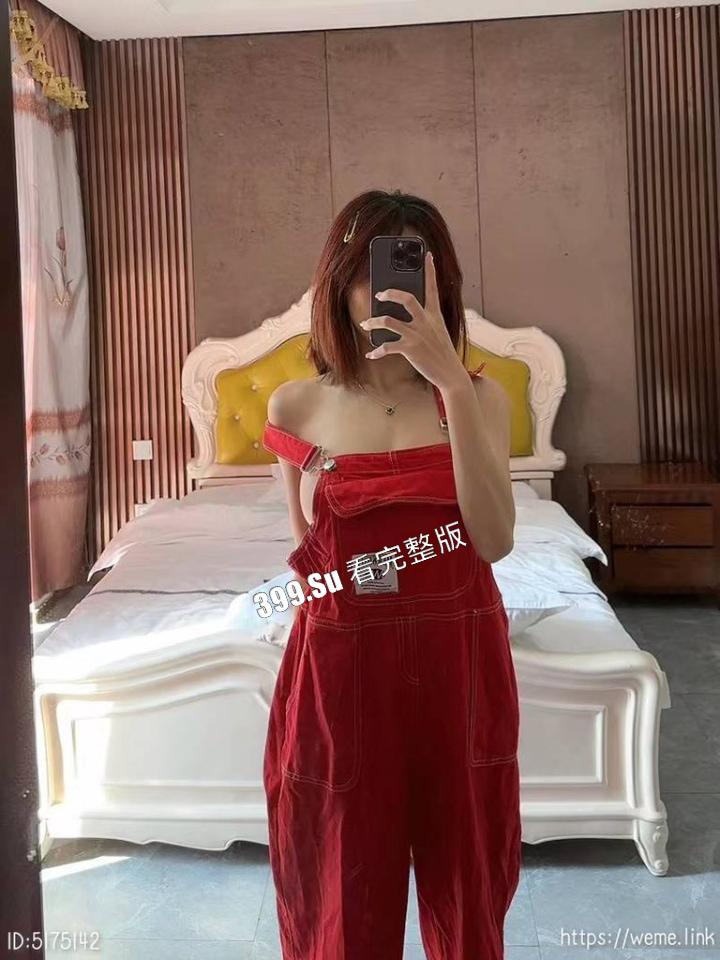 抖音200万粉 #VC #vickyyyii 舞蹈区搞笑博主的微密圈付费内容 没想到抖音里经常出现家人  也抵不住金钱的诱惑开始卖骚了-7