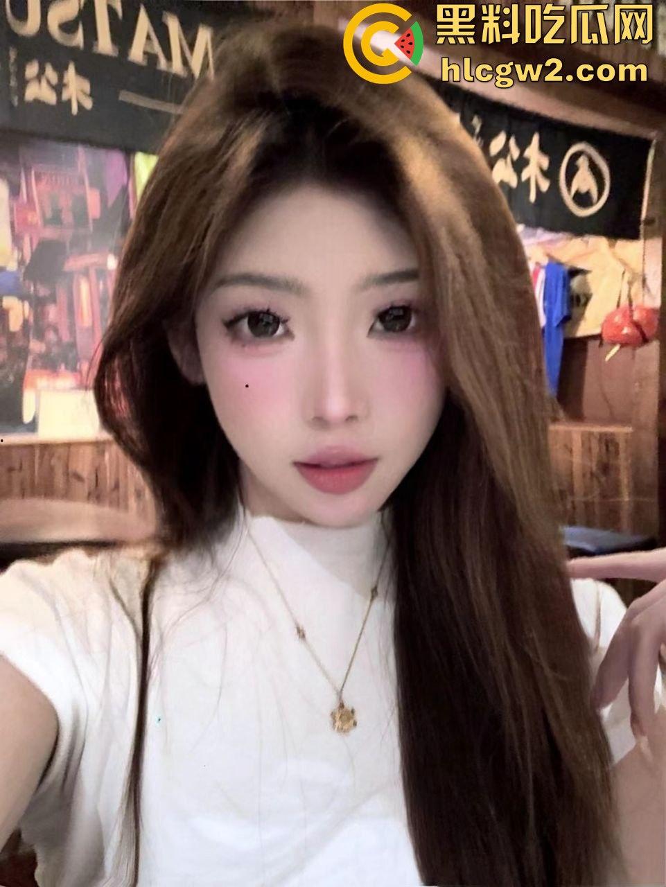 大奶美女主播【宵夜】私拍流出，颜值高得让人嫉妒！金主爆操私密视频流出，刺激到爆！-16