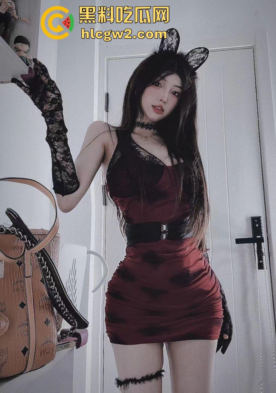 大奶美女主播【宵夜】私拍流出，颜值高得让人嫉妒！金主爆操私密视频流出，刺激到爆！-27