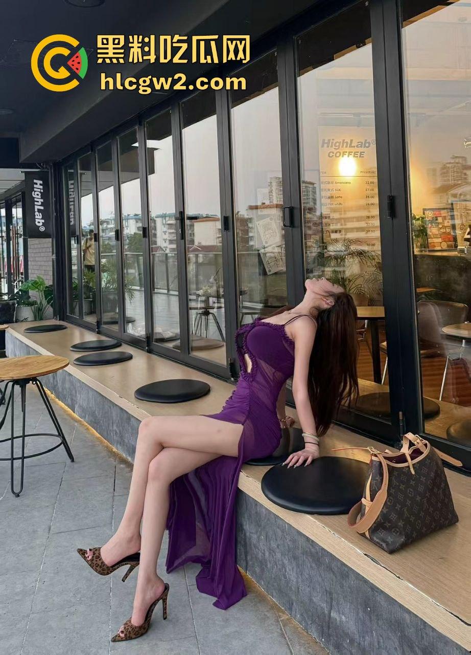 大奶美女主播【宵夜】私拍流出，颜值高得让人嫉妒！金主爆操私密视频流出，刺激到爆！-28