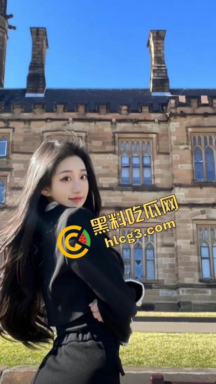 抖音爆红空姐『白天翱翔蓝天,夜晚专宠大哥』,私密视频,线下真实激情,双重身份被曝光!-14