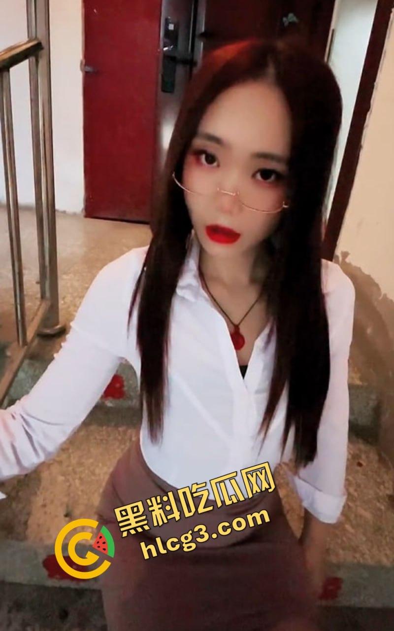 快手网红『元气学姐』全裸私拍流出,劲爆私拍暴露双重反差,脸穴同框自慰震撼爆料!-3