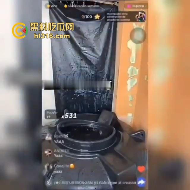 TikTok博主直播事故，为了吸引观看量想悬挂在水面上，结果卡在桶里，他在成千上万的观众面前淹死了。-4
