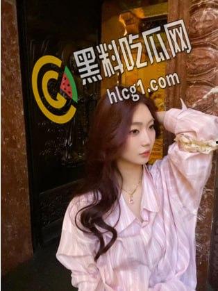 长沙小情侣自拍泄露 小美女吃着鸡就不愿意松口了 娇小性感的身材配上男友大屌极具反差！-1