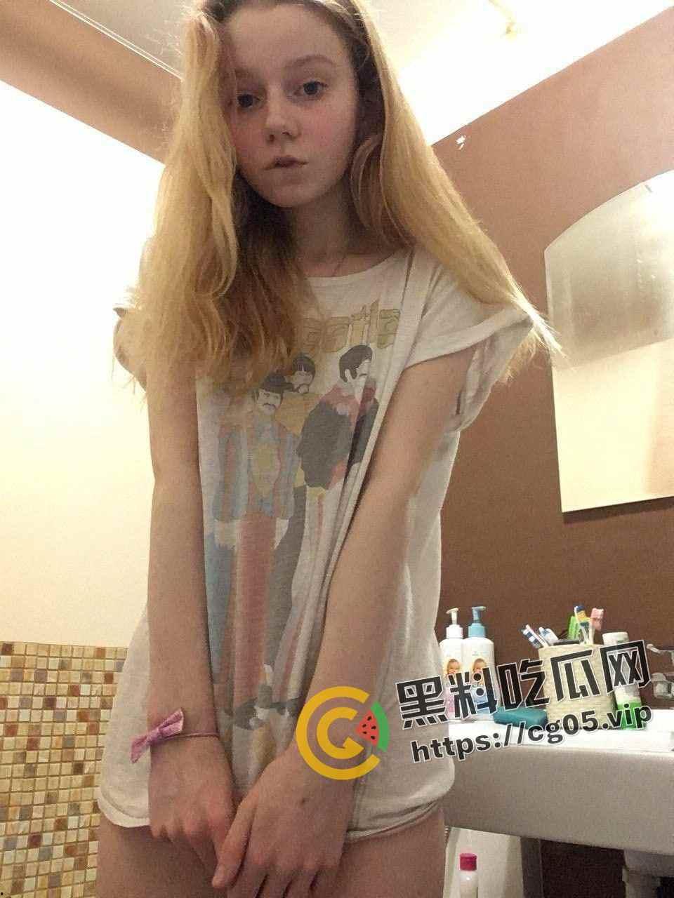 俄罗斯合法萝莉【Liinaliiis】下海 国际人气超模 萝莉外貌御姐巨乳 私密流出合集-7