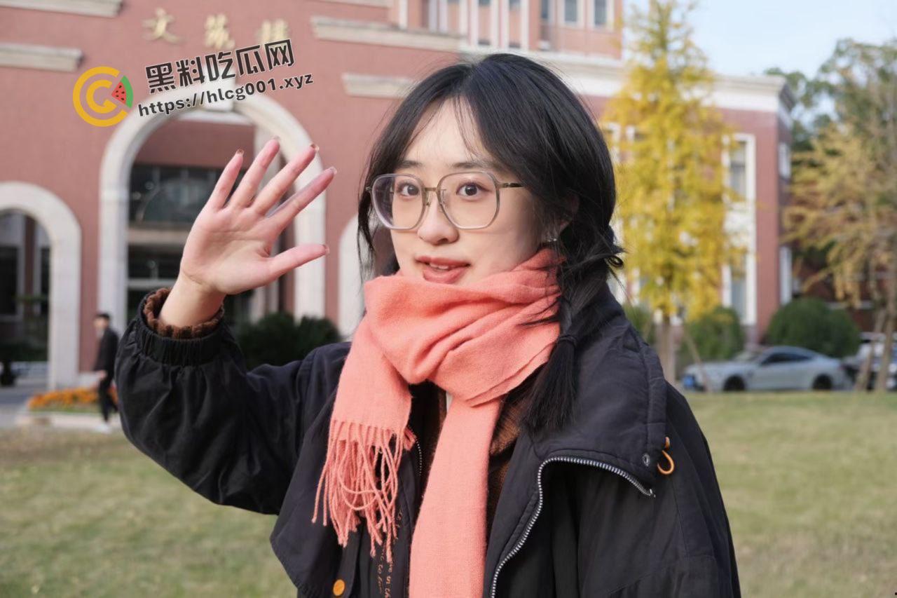 西南医科大学女学生 维修手机遭泄密 巨乳自拍 桃色嫩穴 玩的就是真实-8