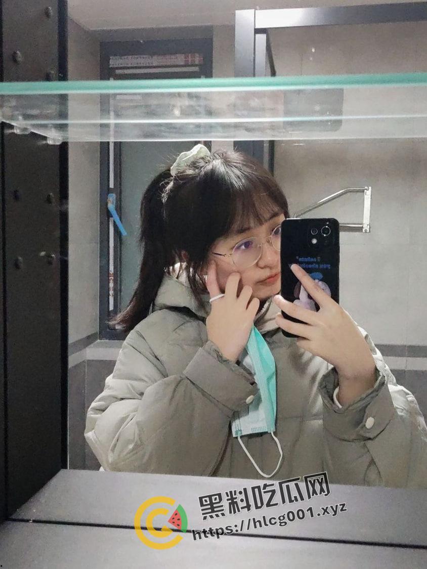 西南医科大学女学生 维修手机遭泄密 巨乳自拍 桃色嫩穴 玩的就是真实-26