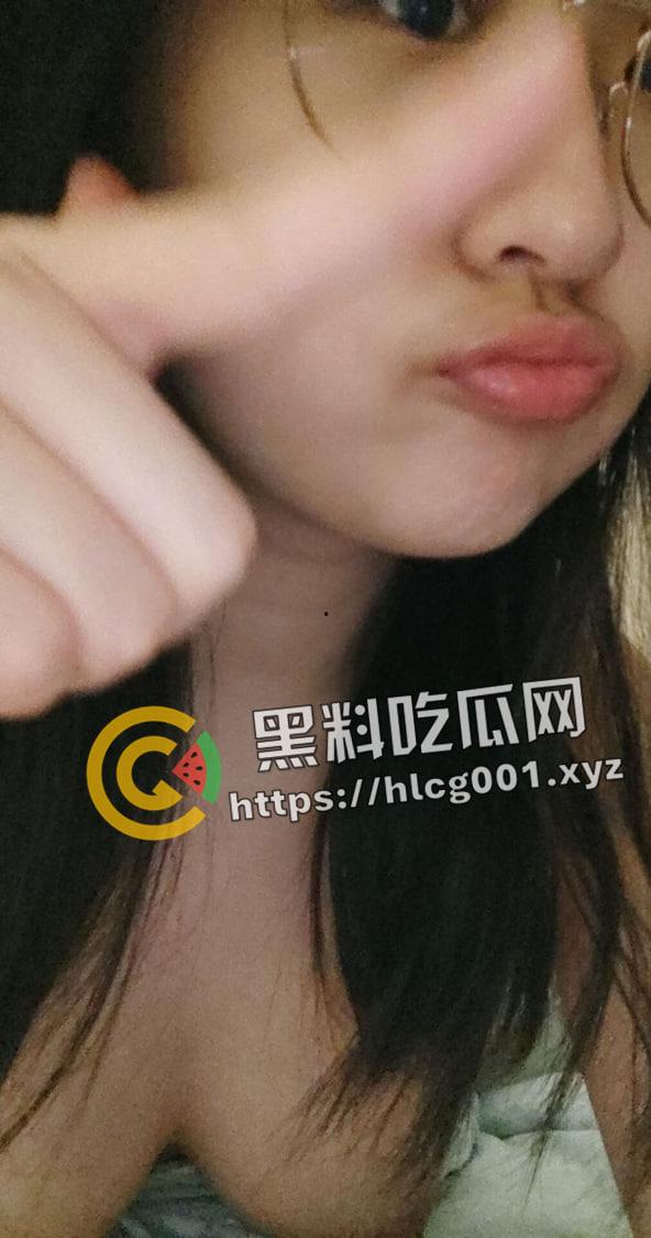 西南医科大学女学生 维修手机遭泄密 巨乳自拍 桃色嫩穴 玩的就是真实-50