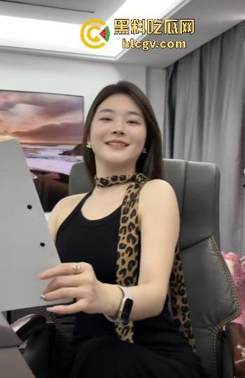 独家爆料！全网找的粉色劳斯莱斯车主现身！潮汕富婆朱根草，撞大货车全责判司机，赔偿费恐破百万！-16