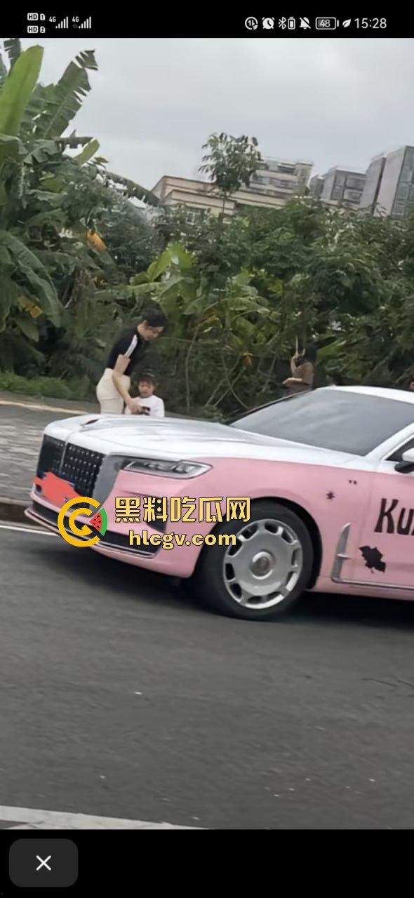 独家爆料！全网找的粉色劳斯莱斯车主现身！潮汕富婆朱根草，撞大货车全责判司机，赔偿费恐破百万！-17