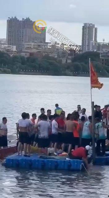 东莞高埗惊现神秘龙舟大战，竞技变身实战，究竟谁在操控背后？-6