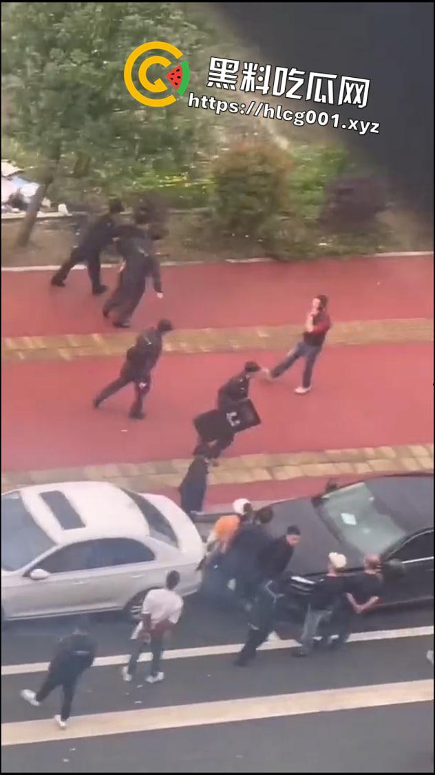 突发！云南镇雄人民医院恶性杀人致几十人受伤 两人不治身亡-5