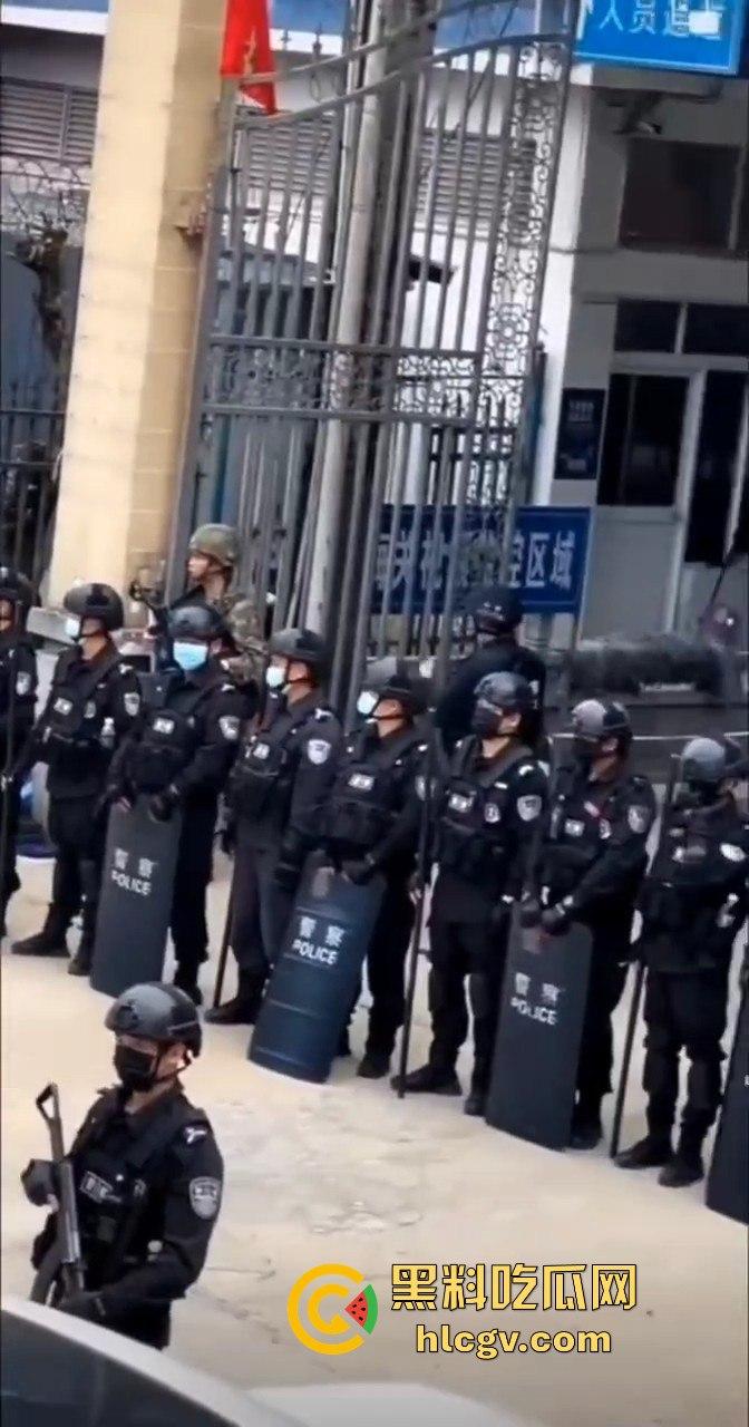 缅甸克钦邦战乱难民潮!百姓涌向腾冲口岸求庇护,中国军队严防死守绝不让难民入境!-5