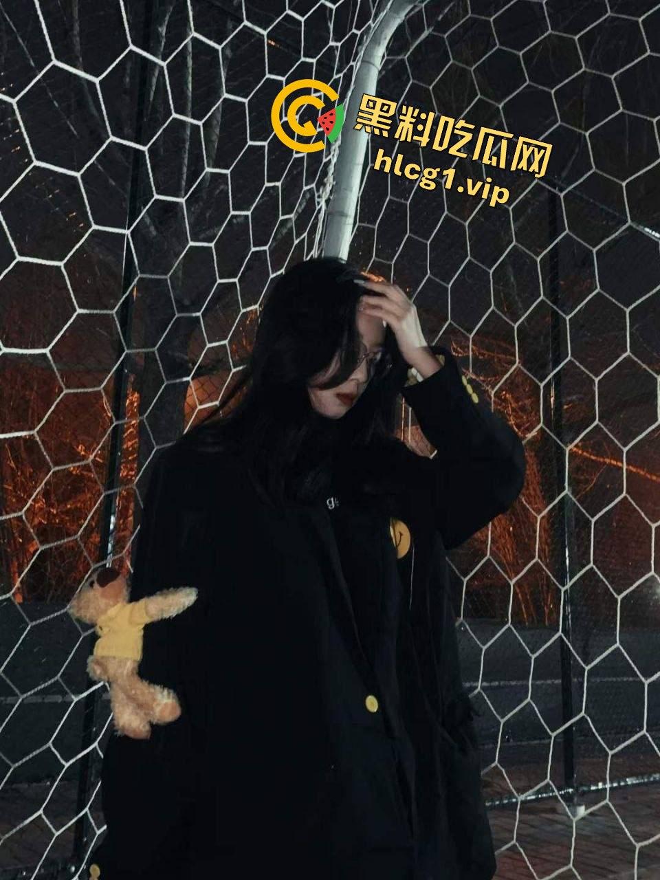 章丘大学城附近探探邂逅的骚小妹！刚分手就勾搭上，夜店蹦迪后直接推倒内射-2