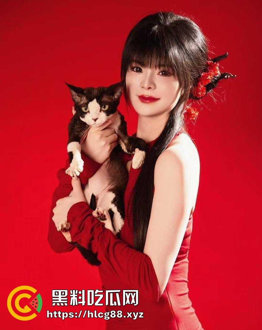 广东37岁【韩雨伶】黑丝调教伺候金主，粉逼熟女勾得爷们儿钱包大出血 独家曝光！-10