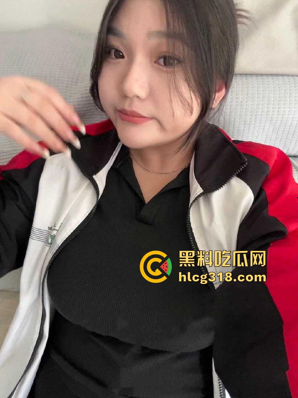 黑龙江巨乳美女【日安】性爱视频泄密，微胖母狗，G杯大奶展示顶级口交绝技！-3