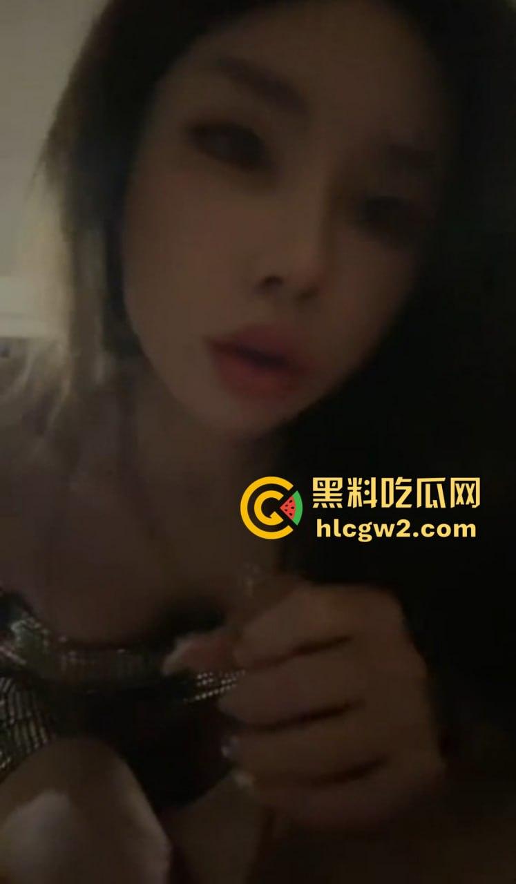 极品颜值女神『万欣雨』被爆操实录流出 私下竟是金主专属母狗，各种爆操配合销魂，穷人高攀不起的精盆！-8