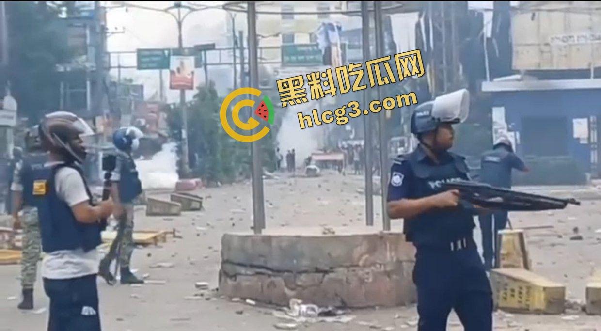 孟加拉国总理辞职 大学生集体反政府抗议 爆发冲突 致约25人死亡！-3
