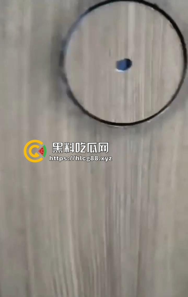 宁波万象城鸟洞事件,群友挖洞被抓,赔7000补窟窿,原来厕所鸟洞是他妈的专业户挖的!-5