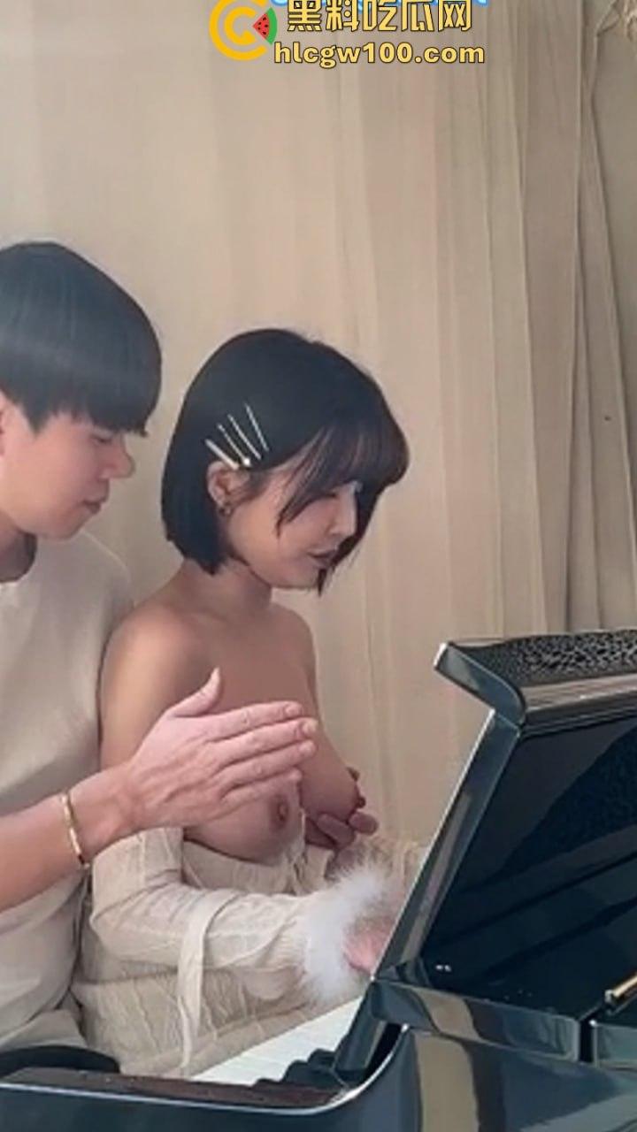 泡菜国前女团成员【Chungwall】盛世容颜极品模特 沦为财阀玩物大尺度私拍视图 水超多!-9